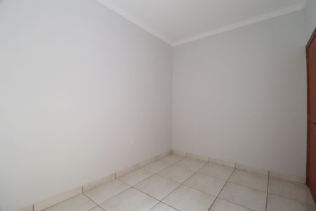 Casa para alugar com 53m², 2 quartos e 2 vagasQuarto 1