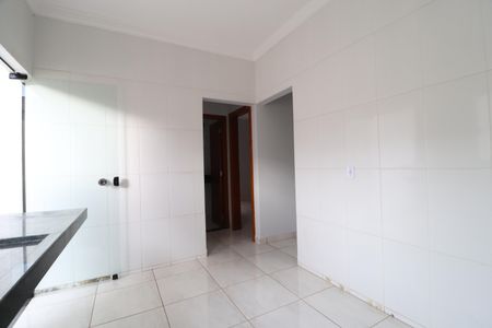 Casa para alugar com 53m², 2 quartos e 2 vagasCozinha