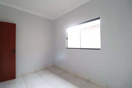 Casa para alugar com 53m², 2 quartos e 2 vagasQuarto 2