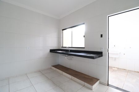 Casa para alugar com 53m², 2 quartos e 2 vagasCozinha