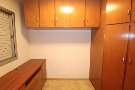 Apartamento à venda com 57m², 2 quartos e 1 vagaQuarto 2
