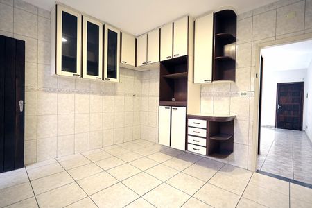 Casa para alugar com 100m², 2 quartos e 1 vaga Casa para alugar com 100m², 2 quartos e 1 vagaCozinha