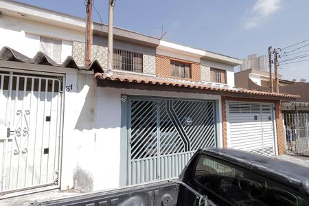 Casa para alugar com 100m², 2 quartos e 1 vaga Casa para alugar com 100m², 2 quartos e 1 vagaFachada