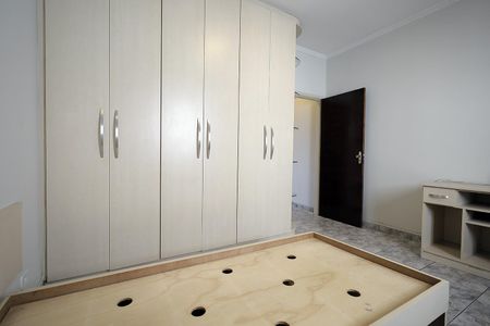 Casa para alugar com 100m², 2 quartos e 1 vaga Casa para alugar com 100m², 2 quartos e 1 vagaQuarto 1