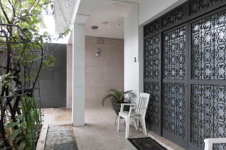 Casa à venda com 360m², 3 quartos e 3 vagasEntrada