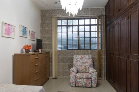 Casa à venda com 360m², 3 quartos e 3 vagasSuíte 2