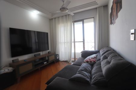 Apartamento à venda com 75m², 3 quartos e 1 vagaSala