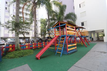 Apartamento à venda com 75m², 3 quartos e 1 vagaÁrea comum - Playground