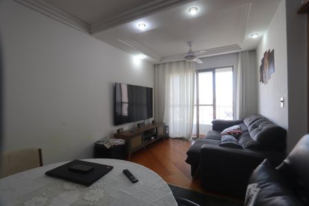 Apartamento à venda com 75m², 3 quartos e 1 vagaSala