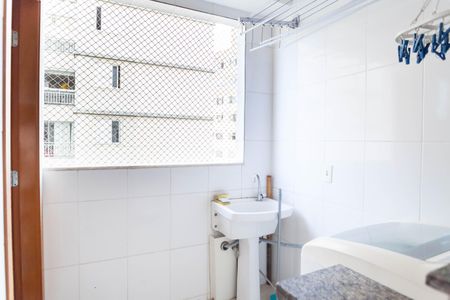 Apartamento à venda com 105m², 4 quartos e 3 vagas Apartamento à venda com 105m², 4 quartos e 3 vagasÁrea de Serviço