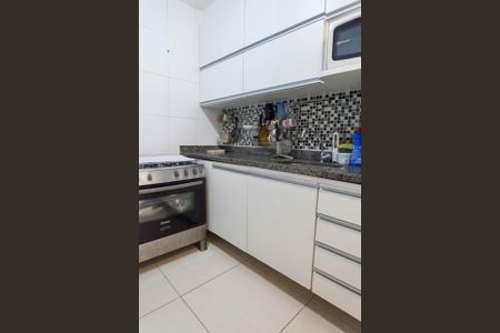 Apartamento à venda com 105m², 4 quartos e 3 vagas Apartamento à venda com 105m², 4 quartos e 3 vagasCozinha