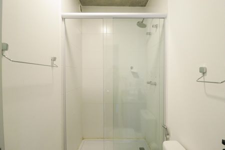 Studio à venda com 45m², 0 quarto e sem vaga Studio à venda com 45m², 0 quarto e sem vagaBanheiro