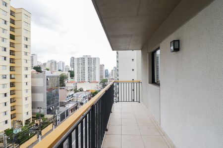 Studio à venda com 45m², 0 quarto e sem vaga Studio à venda com 45m², 0 quarto e sem vagaVaranda