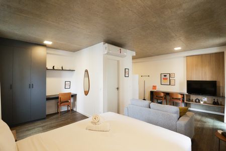 Studio à venda com 45m², 0 quarto e sem vaga Studio à venda com 45m², 0 quarto e sem vagaStudio