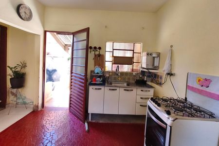 Casa à venda com 300m², 4 quartos e 1 vaga Casa à venda com 300m², 4 quartos e 1 vagaCasa 2 - Cozinha