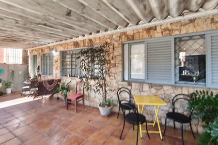 Quintal - Garagem de casa à venda com 4 quartos, 300m² em Jardim Pauliceia, Campinas