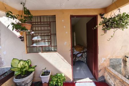 Casa à venda com 300m², 4 quartos e 1 vaga Casa à venda com 300m², 4 quartos e 1 vagaCasa 2 - Quintal