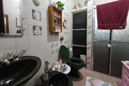Casa à venda com 300m², 4 quartos e 1 vaga Casa à venda com 300m², 4 quartos e 1 vagaBanheiro Social