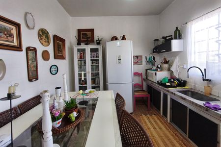 Casa à venda com 300m², 4 quartos e 1 vaga Casa à venda com 300m², 4 quartos e 1 vagaSala de Jantar