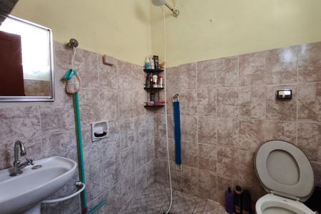 Casa à venda com 300m², 4 quartos e 1 vaga Casa à venda com 300m², 4 quartos e 1 vagaCasa 2 - Banheiro