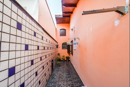 Casa à venda com 330m², 5 quartos e 6 vagasQuintal