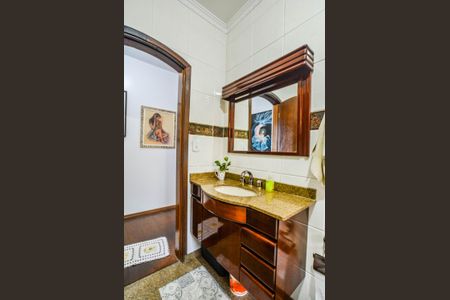 Casa à venda com 330m², 5 quartos e 6 vagasBanheiro da Suíte