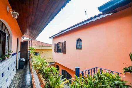 Casa à venda com 330m², 5 quartos e 6 vagasQuintal