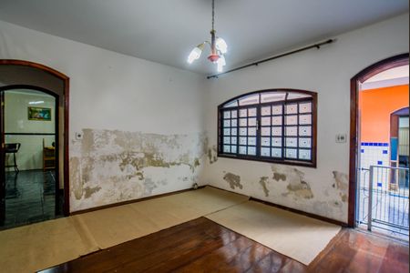 Casa à venda com 330m², 5 quartos e 6 vagasSala 2