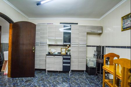 Casa à venda com 330m², 5 quartos e 6 vagasCozinha 2