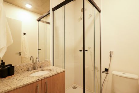 Banheiro de kitnet/studio à venda com 0 quarto, 33m² em Santana, São Paulo