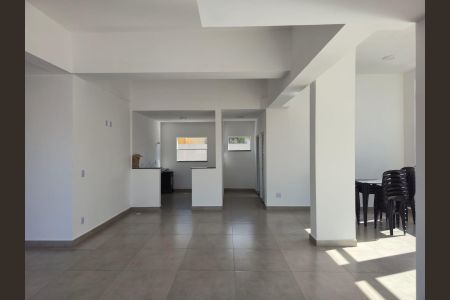 Apartamento à venda com 46m², 2 quartos e 1 vaga Apartamento à venda com 46m², 2 quartos e 1 vagaÁrea comum - Salão de festas