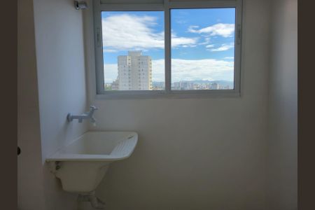 Apartamento à venda com 46m², 2 quartos e 1 vaga Apartamento à venda com 46m², 2 quartos e 1 vagaCozinha e Área de Serviço