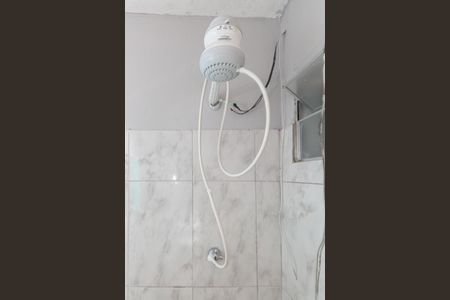 Banheiro de casa para alugar com 1 quarto, 23m² em Parque Ramos Freitas, São Paulo