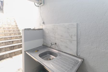 Cozinha de casa para alugar com 1 quarto, 23m² em Parque Ramos Freitas, São Paulo