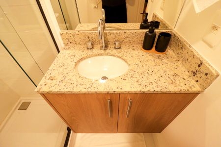 Studio à venda com 33m², 0 quarto e sem vagaBanheiro