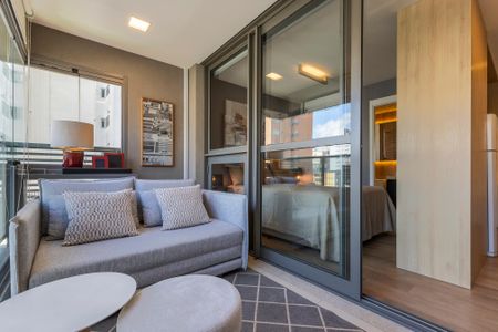 Studio para alugar com 29m², 1 quarto e 1 vaga Studio para alugar com 29m², 1 quarto e 1 vagaVaranda