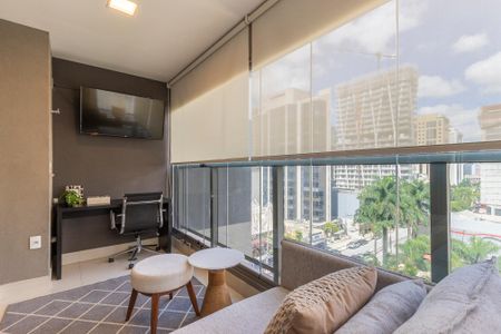 Studio para alugar com 29m², 1 quarto e 1 vaga Studio para alugar com 29m², 1 quarto e 1 vagaVaranda