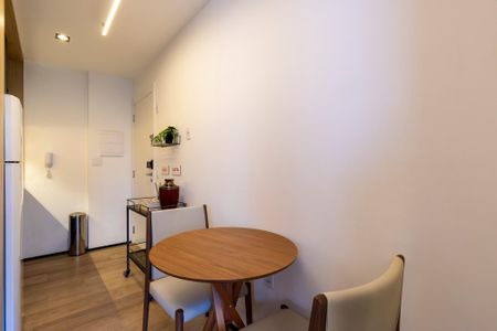 Studio para alugar com 29m², 1 quarto e 1 vaga Studio para alugar com 29m², 1 quarto e 1 vagaStudio