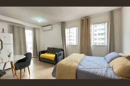 Studio para alugar com 33m², 1 quarto e sem vaga Studio para alugar com 33m², 1 quarto e sem vagaKitnet