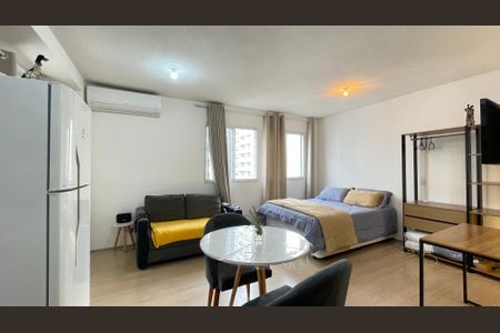 Studio para alugar com 33m², 1 quarto e sem vaga Studio para alugar com 33m², 1 quarto e sem vagaKitnet