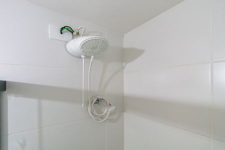 Banheiro de kitnet/studio para alugar com 1 quarto, 25m² em Vila Lageado, São Paulo