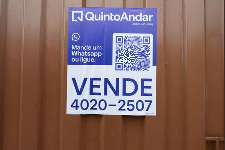 Casa à venda com 384m², 2 quartos e 8 vagas Casa à venda com 384m², 2 quartos e 8 vagasPlaca instalada no dia 19-03-2026, Com o codigo JMSE-138