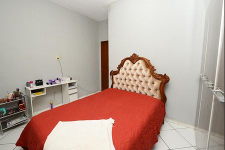 Casa à venda com 384m², 2 quartos e 8 vagas Casa à venda com 384m², 2 quartos e 8 vagasQuarto 2
