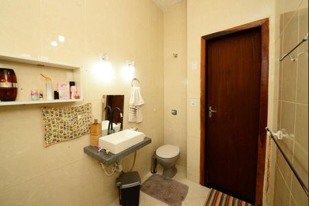 Casa à venda com 384m², 2 quartos e 8 vagas Casa à venda com 384m², 2 quartos e 8 vagasBanheiro