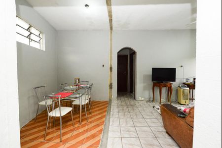 Casa à venda com 384m², 2 quartos e 8 vagas Casa à venda com 384m², 2 quartos e 8 vagasCopa