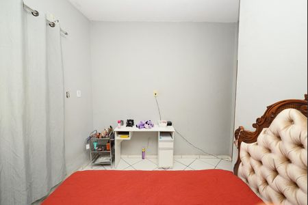 Casa à venda com 384m², 2 quartos e 8 vagas Casa à venda com 384m², 2 quartos e 8 vagasQuarto 2