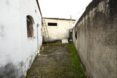 Casa à venda com 384m², 2 quartos e 8 vagas Casa à venda com 384m², 2 quartos e 8 vagasQuintal