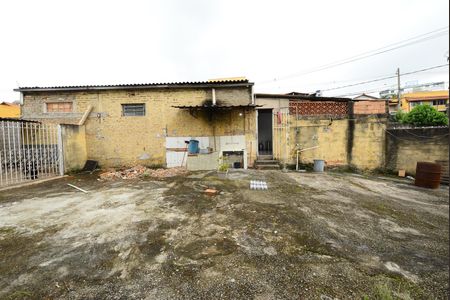 Casa à venda com 384m², 2 quartos e 8 vagas Casa à venda com 384m², 2 quartos e 8 vagasQuintal