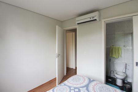 Apartamento à venda com 75m², 3 quartos e 2 vagasSuíte