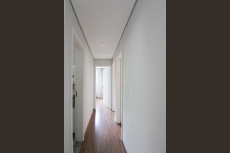 Apartamento à venda com 75m², 3 quartos e 2 vagasCorredor